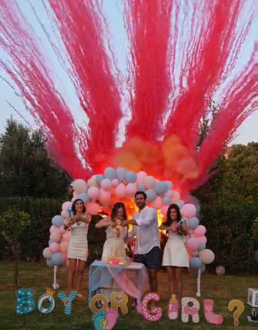 Εκπλήξεις Gender Reveal από την Balloon Fire 